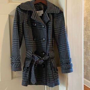 Black and gray houndstooth pea coat with dropped waist belt